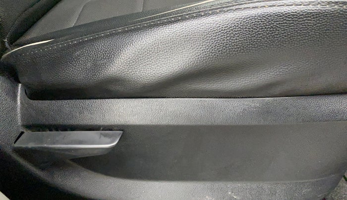 2016 Mahindra Kuv100 K4+ 6 STR, Petrol, Manual, 26,143 km, Driver Side Adjustment Panel