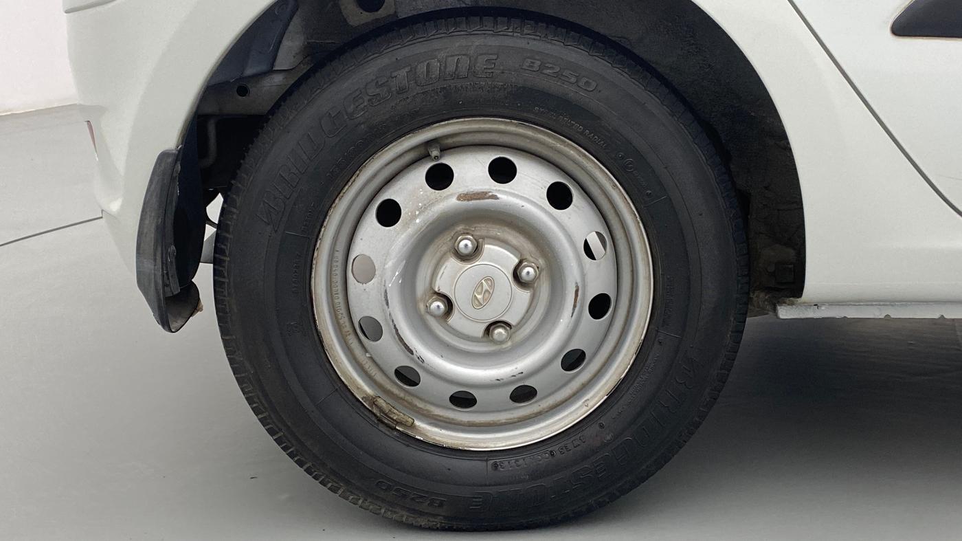 2013 Hyundai i10 ERA 1.1, Petrol, Manual, 28,979 km, Right Rear Wheel