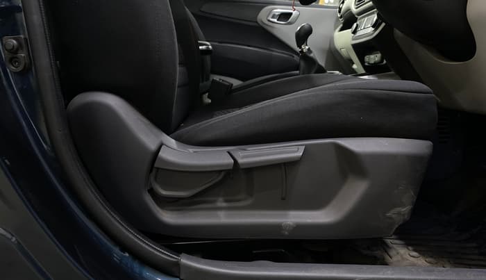 2024 Hyundai GRAND I10 NIOS SPORTZ 1.2 KAPPA VTVT, Petrol, Manual, 11,619 km, Driver Side Adjustment Panel