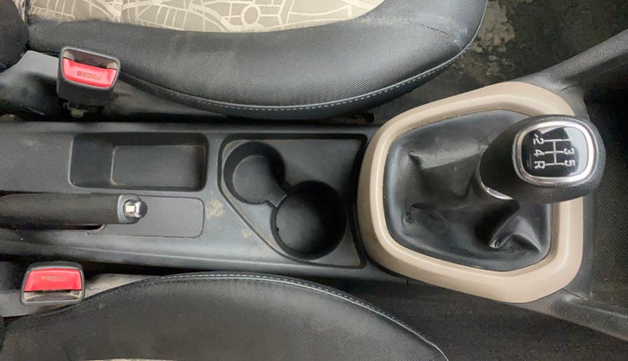 2015 Hyundai Grand i10 ASTA 1.2 KAPPA VTVT, Petrol, Manual, 1,04,601 km, Gear Lever