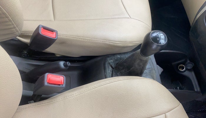 2015 Hyundai Eon MAGNA +, Petrol, Manual, 10,735 km, Gear Lever