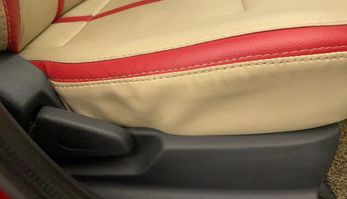 2015 Renault Kwid RXT 0.8, CNG, Manual, 53,837 km, Driver Side Adjustment Panel