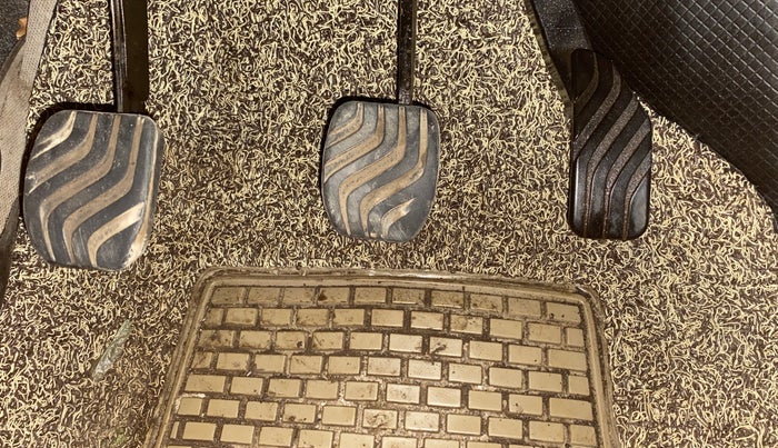 2015 Renault Kwid RXT 0.8, CNG, Manual, 53,837 km, Pedals