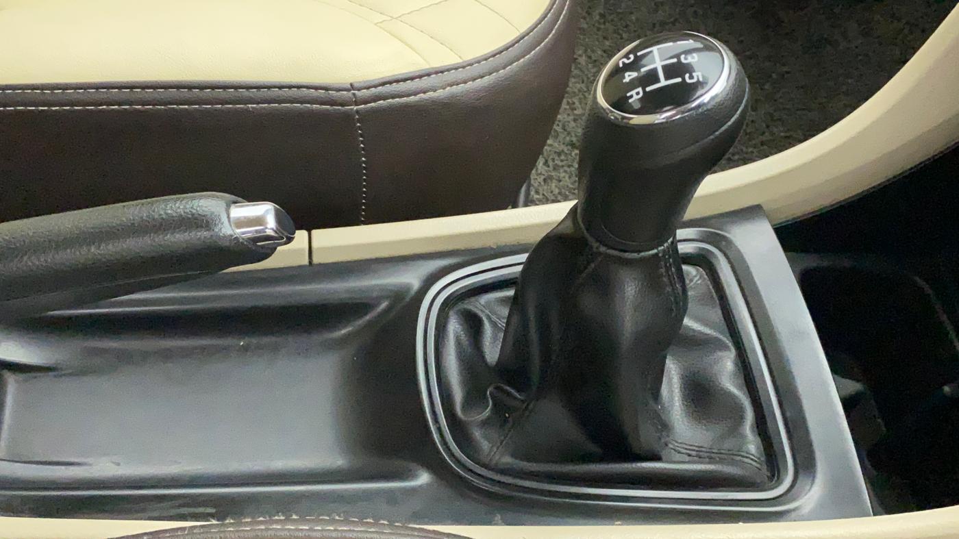 2018 Maruti Ciaz SIGMA 1.4 MT PETROL, CNG, Manual, 55,505 km, Gear Lever