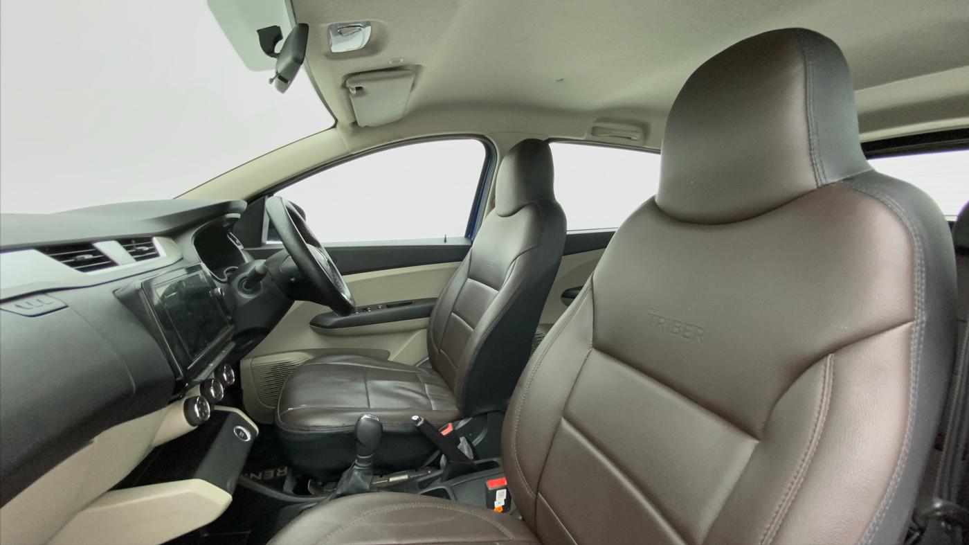 2021 Renault TRIBER RXZ AT, Petrol, Automatic, 30,521 km, Right Side Front Door Cabin