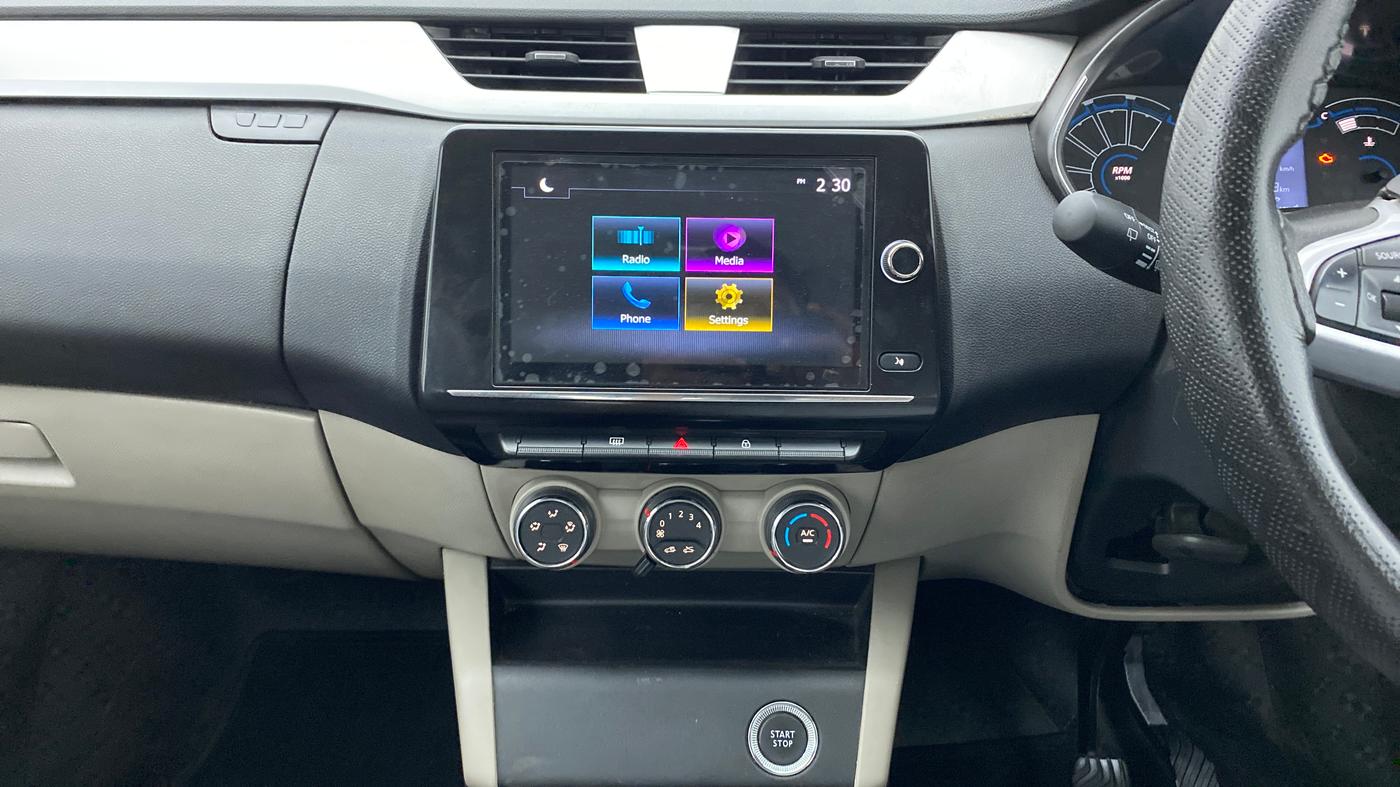 2021 Renault TRIBER RXZ AT, Petrol, Automatic, 30,521 km, Air Conditioner