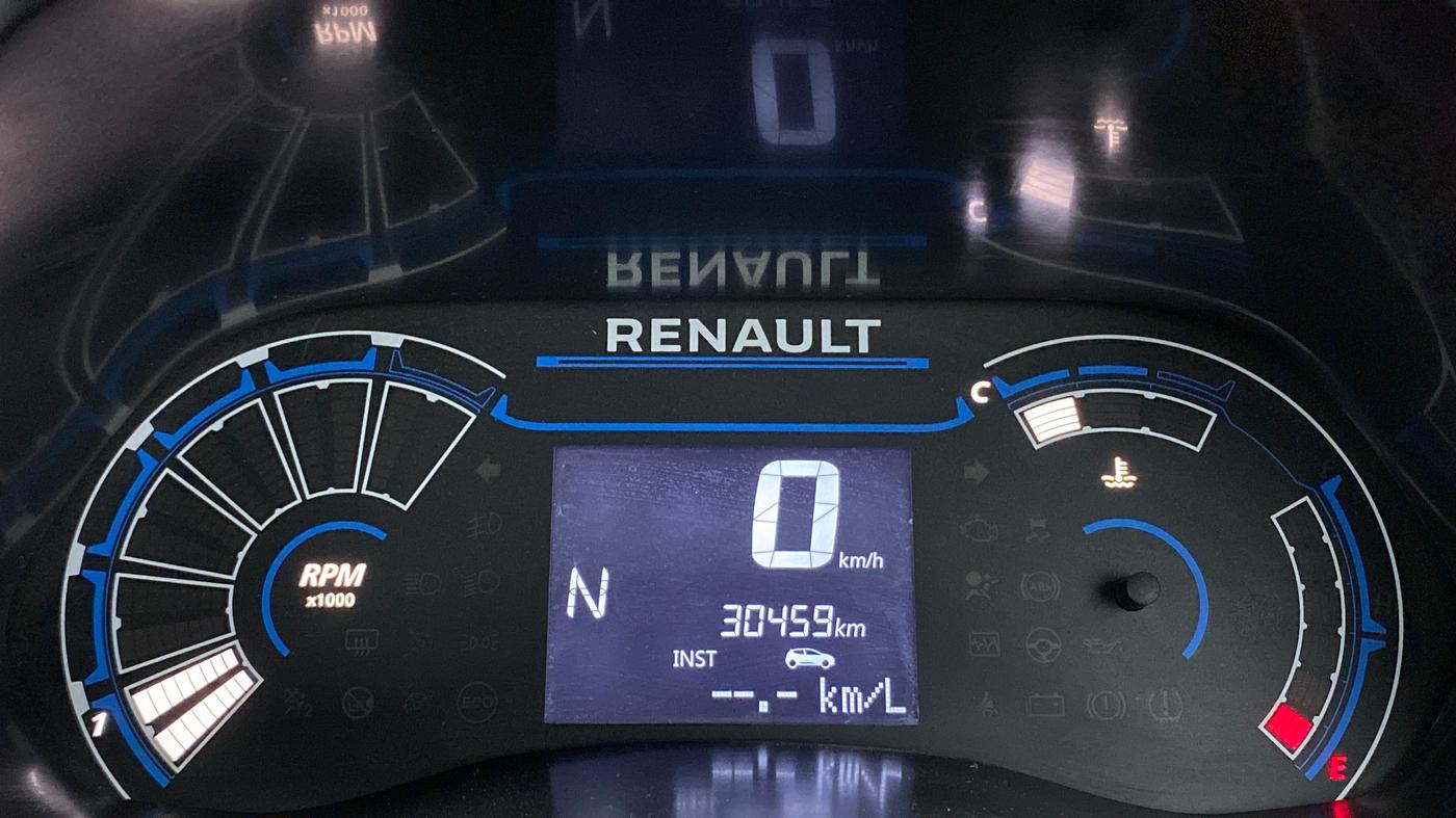 2021 Renault TRIBER RXZ AT, Petrol, Automatic, 30,521 km, Odometer Image