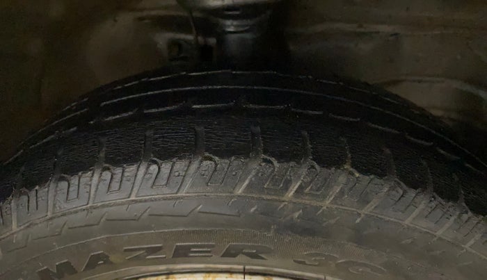 2015 Maruti Wagon R 1.0 LXI, Petrol, Manual, 39,871 km, Right Front Tyre Tread