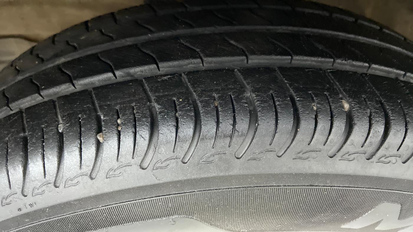 2020 Maruti S PRESSO VXI PLUS, Petrol, Manual, 19,193 km, Left Front Tyre Tread