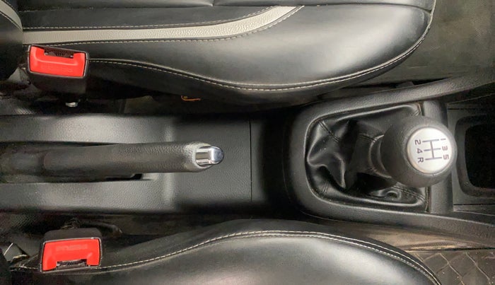 2016 Maruti Swift VDI, Diesel, Manual, 77,854 km, Gear Lever