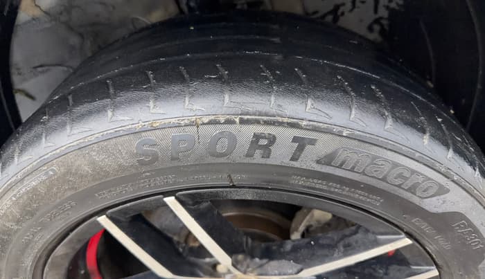 2019 Hyundai VENUE S 1.2, Petrol, Manual, 26,194 km, Right Front Tyre Tread