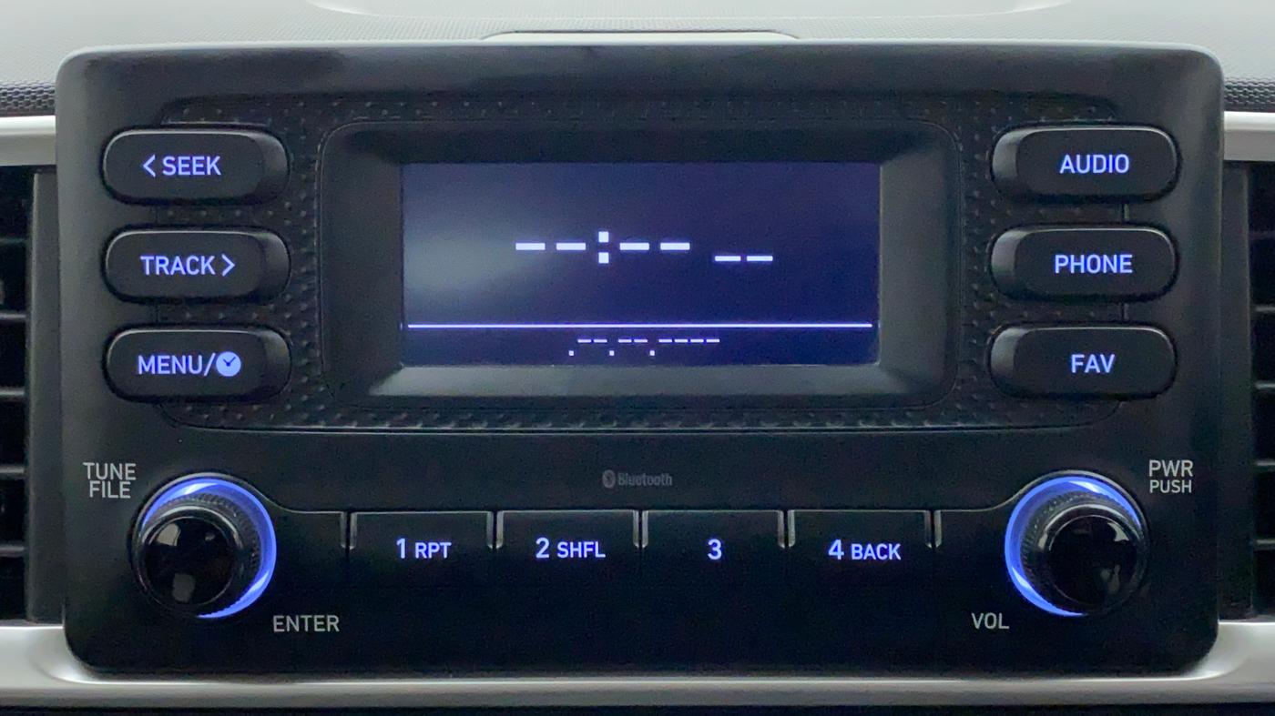 2019 Hyundai VENUE S MT 1.2 KAPPA, Petrol, Manual, 15,371 km, Infotainment System