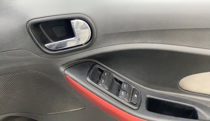 2020 Ford FREESTYLE TITANIUM 1.5 DIESEL, Diesel, Manual, 32,553 km, Driver Side Door Panels Control