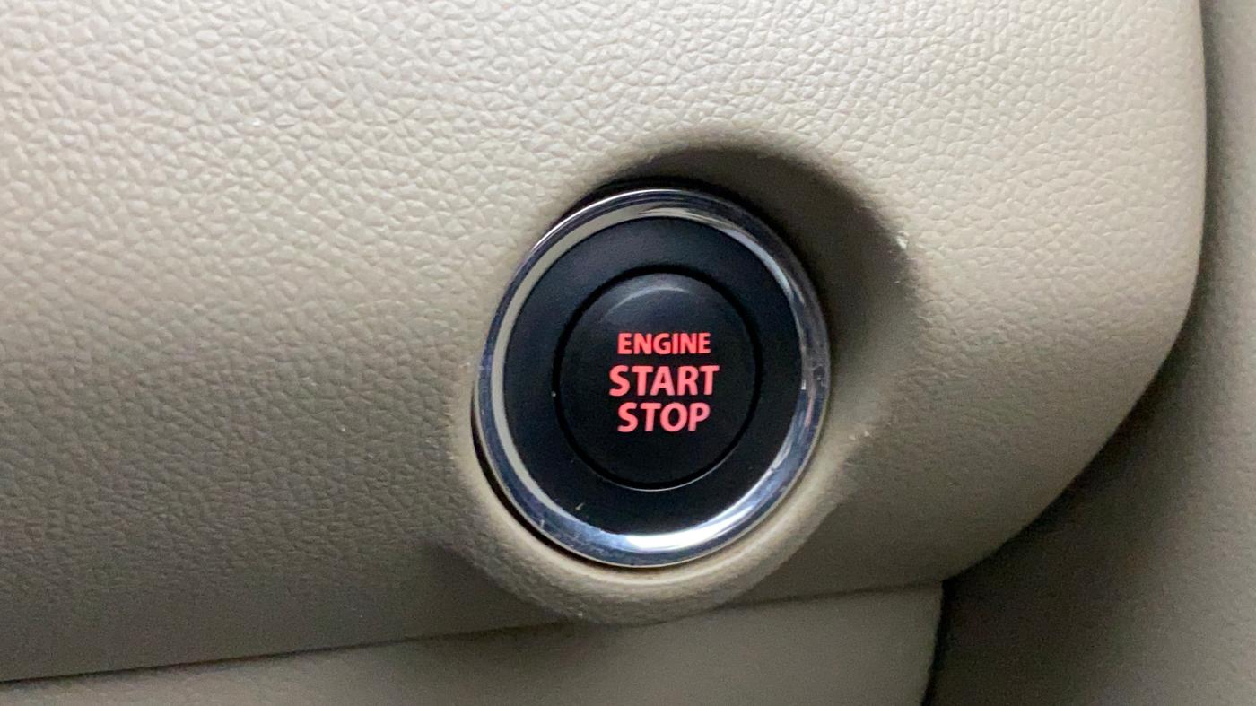 2017 Maruti Dzire ZXI PLUS AMT, Petrol, Automatic, 1,05,838 km, Keyless Start/ Stop Button
