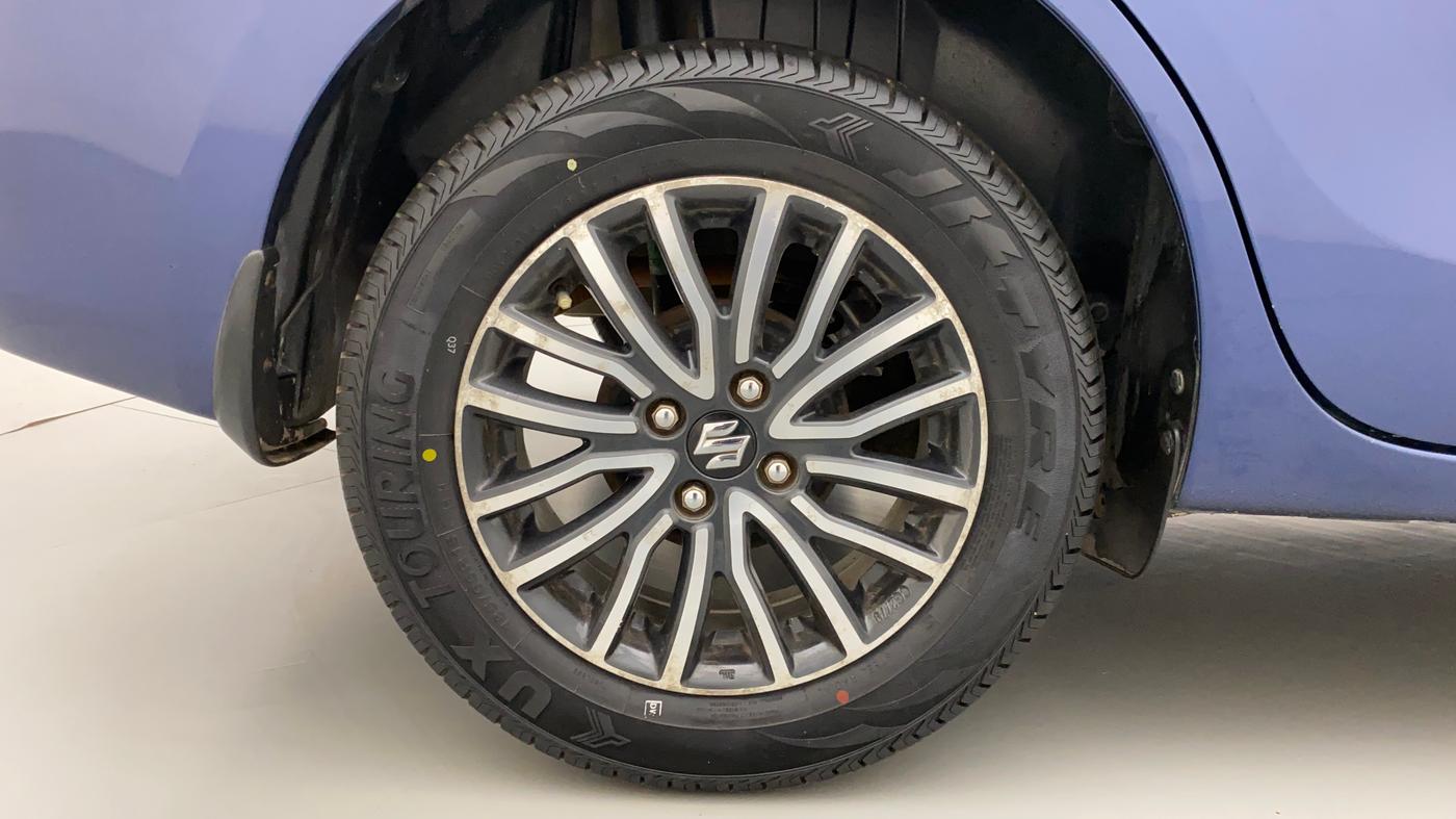 2017 Maruti Dzire ZXI PLUS AMT, Petrol, Automatic, 1,05,838 km, Right Rear Wheel