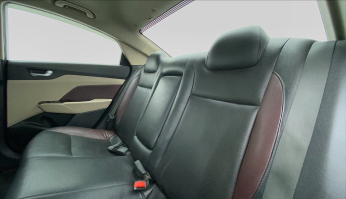 2017 Hyundai Verna 1.6 CRDI SX + AT, Diesel, Automatic, 53,838 km, Right Side Rear Door Cabin