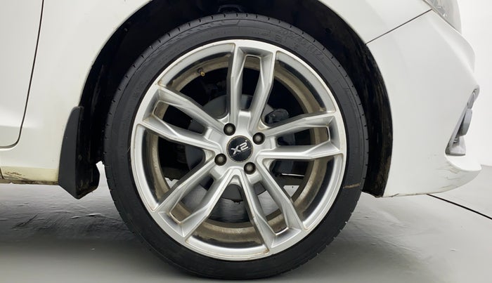 2017 Hyundai Verna 1.6 CRDI SX + AT, Diesel, Automatic, 53,838 km, Right Front Wheel