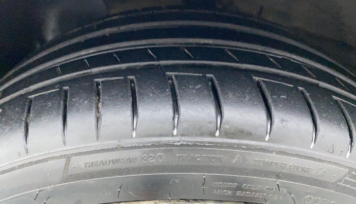 2017 Hyundai Verna 1.6 CRDI SX + AT, Diesel, Automatic, 53,838 km, Left Front Tyre Tread