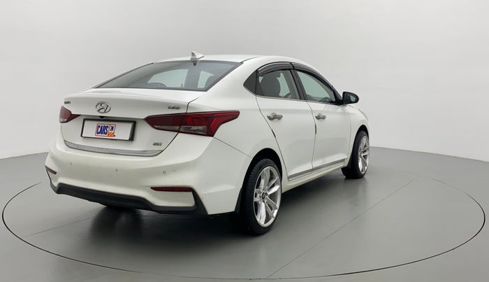 2017 Hyundai Verna 1.6 CRDI SX + AT, Diesel, Automatic, 53,838 km, Right Back Diagonal