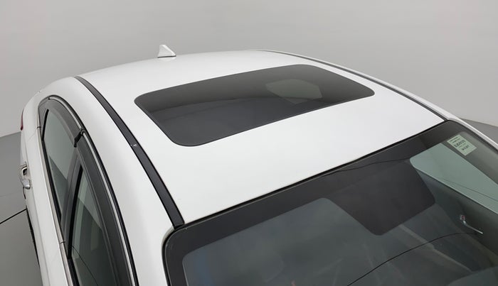 2017 Hyundai Verna 1.6 CRDI SX + AT, Diesel, Automatic, 53,838 km, Roof