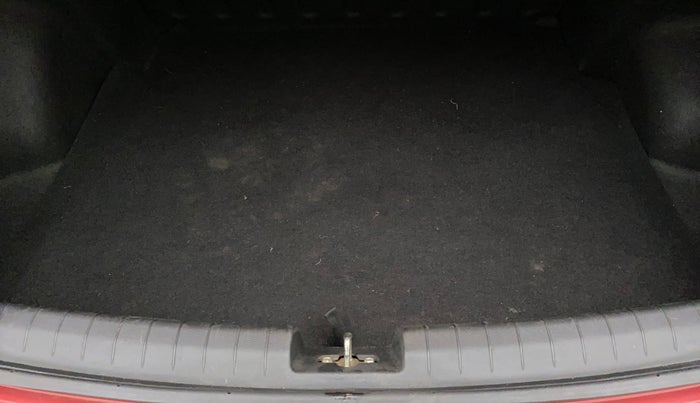 2017 Hyundai Xcent SX 1.2 CRDI, Diesel, Manual, 88,880 km, Boot Inside