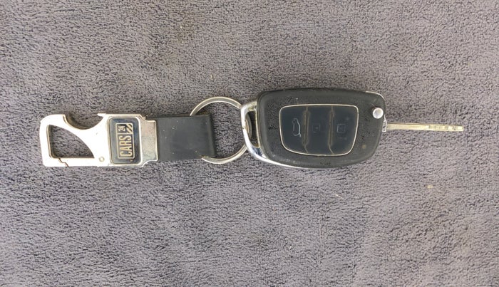 2017 Hyundai Xcent SX 1.2 CRDI, Diesel, Manual, 88,880 km, Key Close Up