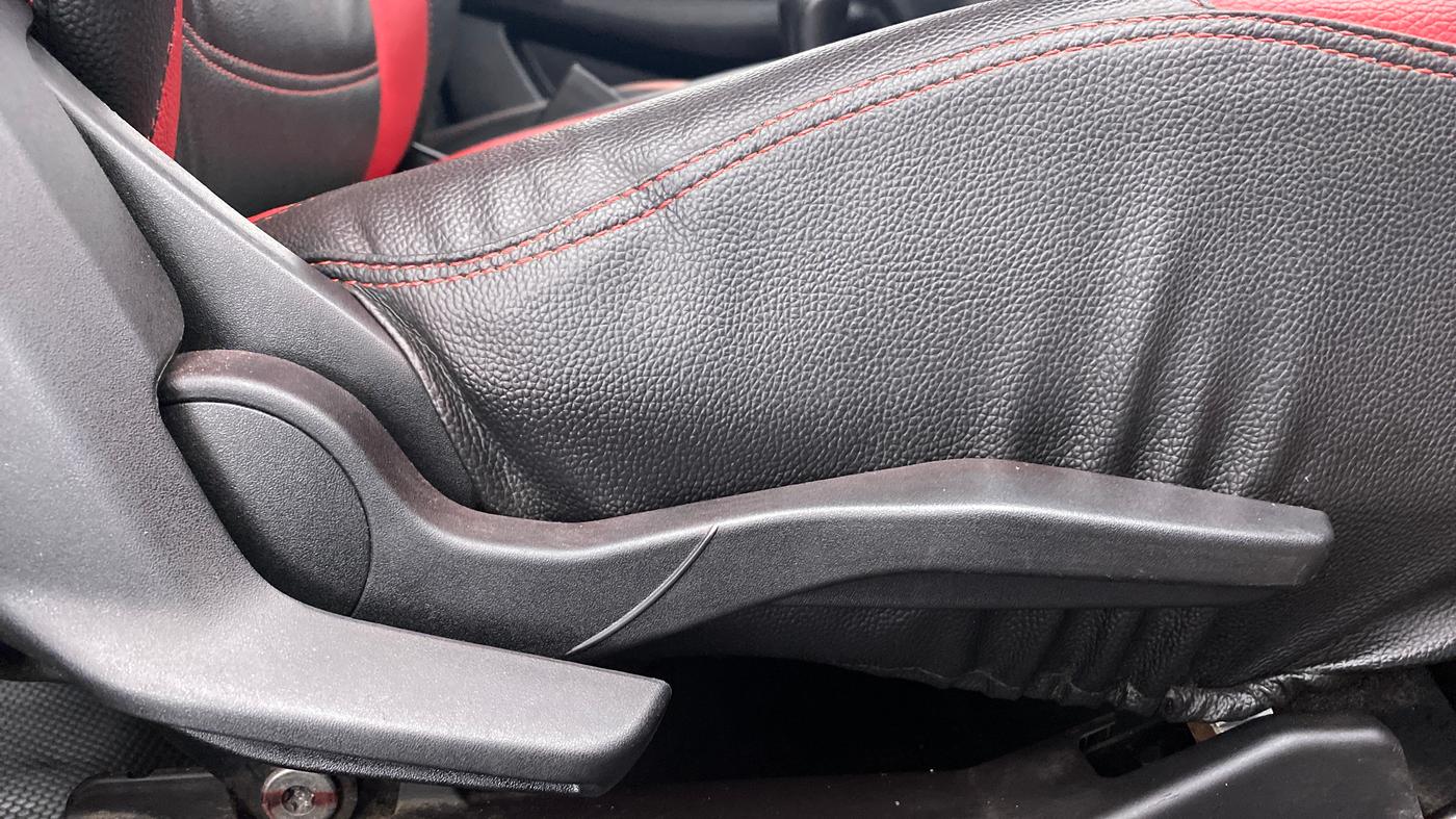 2019 Maruti Swift VXI D, Petrol, Manual, 53,648 km, Driver Side Adjustment Panel