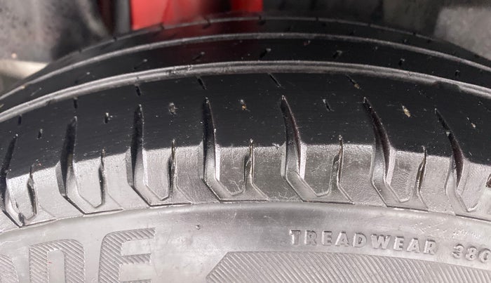 2019 Maruti Swift VXI D, Petrol, Manual, 53,648 km, Right Rear Tyre Tread