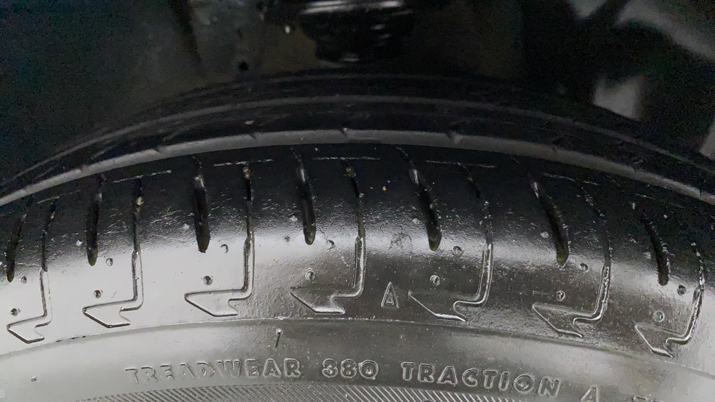 2018 Maruti IGNIS ZETA 1.2, Petrol, Manual, 43,182 km, Right Front Tyre Tread