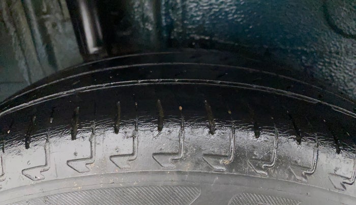 2018 Maruti IGNIS ZETA 1.2, Petrol, Manual, 43,182 km, Right Rear Tyre Tread