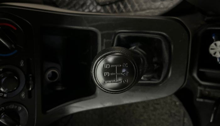 2020 Maruti New Wagon-R LXI 1.0, CNG, Manual, 23,630 km, Gear Lever