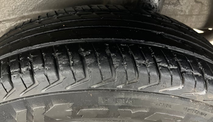 2020 Maruti New Wagon-R LXI 1.0, CNG, Manual, 23,630 km, Left Rear Tyre Tread