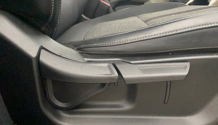 2023 KIA CARENS PRESTIGE 1.5 PETROL 7 STR, Petrol, Manual, 28,269 km, Driver Side Adjustment Panel