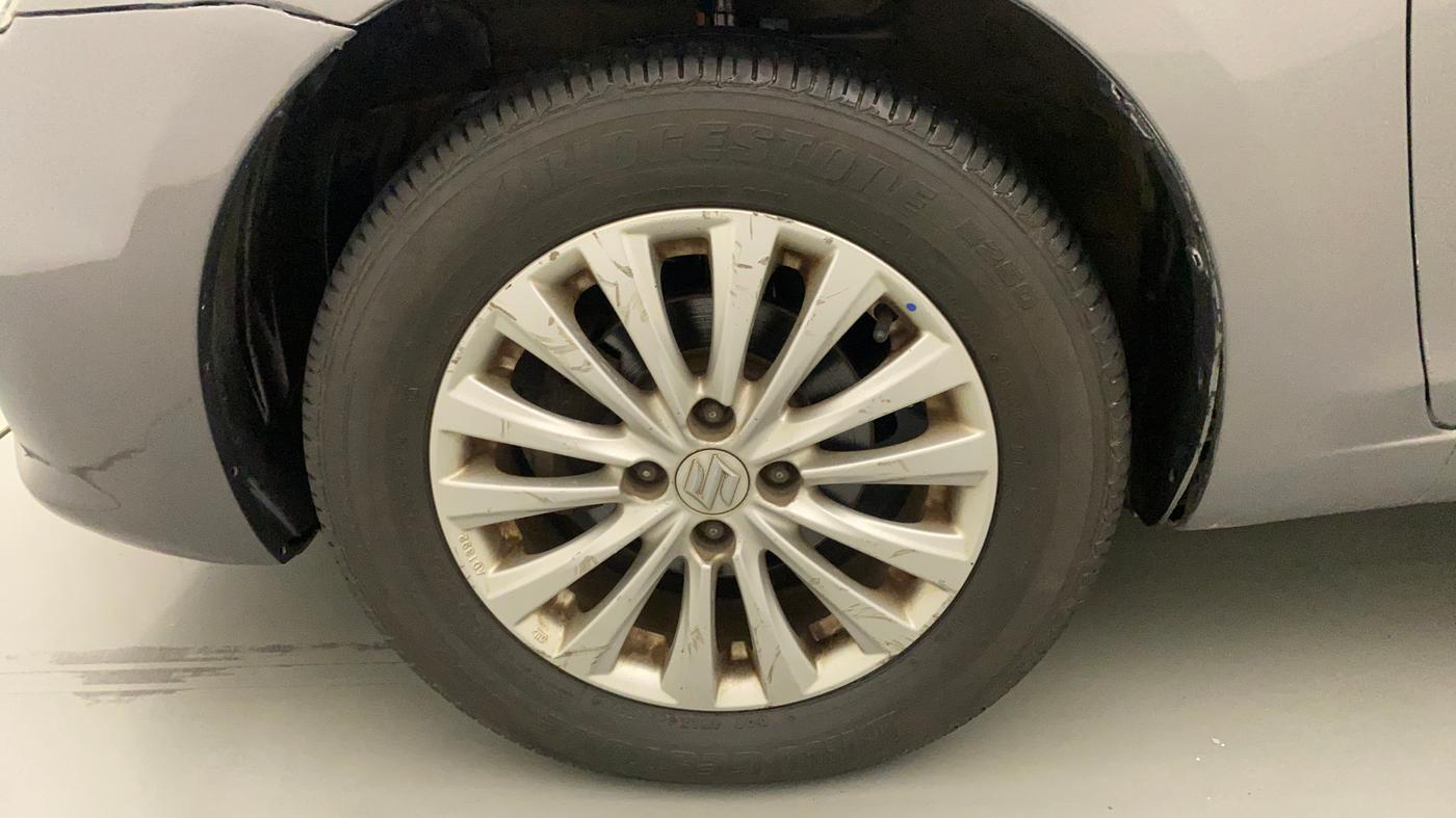 2015 Maruti Ciaz ZXI, Petrol, Manual, 85,633 km, Left Front Wheel