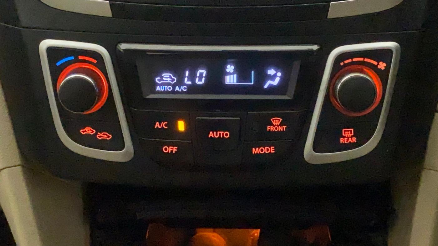 2015 Maruti Ciaz ZXI, Petrol, Manual, 85,633 km, Automatic Climate Control