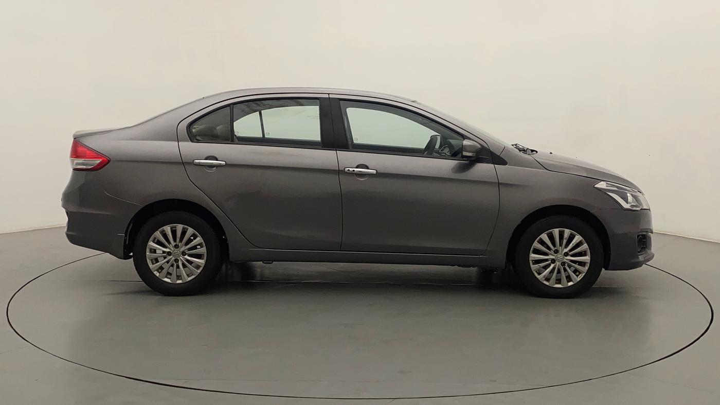 2015 Maruti Ciaz ZXI, Petrol, Manual, 85,633 km, Right Side