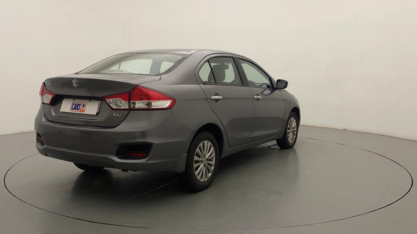 2015 Maruti Ciaz ZXI, Petrol, Manual, 85,633 km, Right Back Diagonal