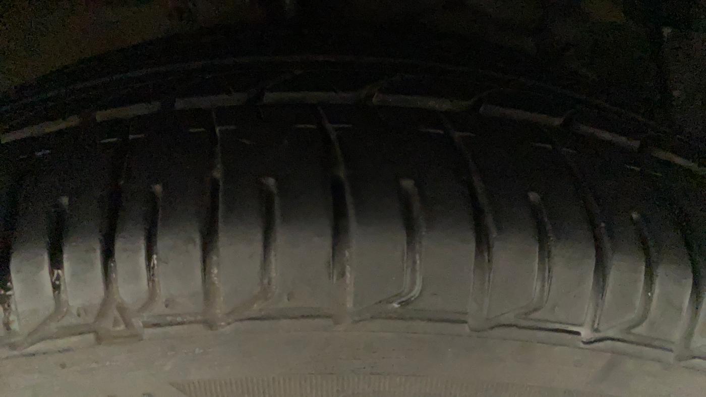 2015 Maruti Ciaz ZXI, Petrol, Manual, 85,633 km, Right Front Tyre Tread