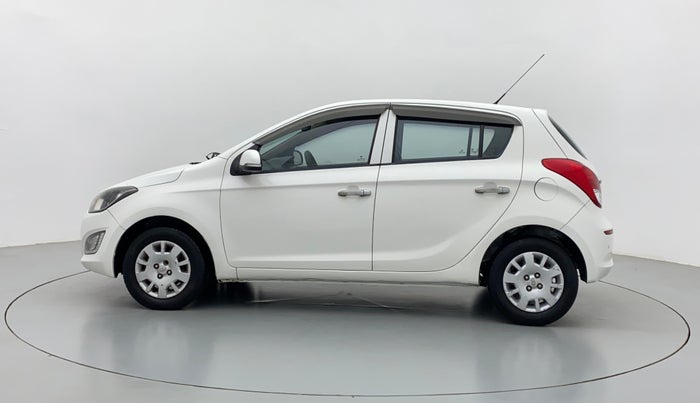2014 Hyundai i20 MAGNA O 1.4 CRDI, Diesel, Manual, 93,715 km, Left Side