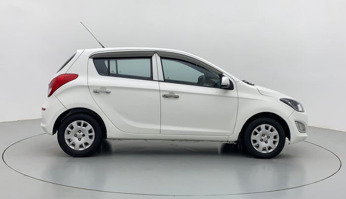 2014 Hyundai i20 MAGNA O 1.4 CRDI, Diesel, Manual, 93,715 km, Right Side View