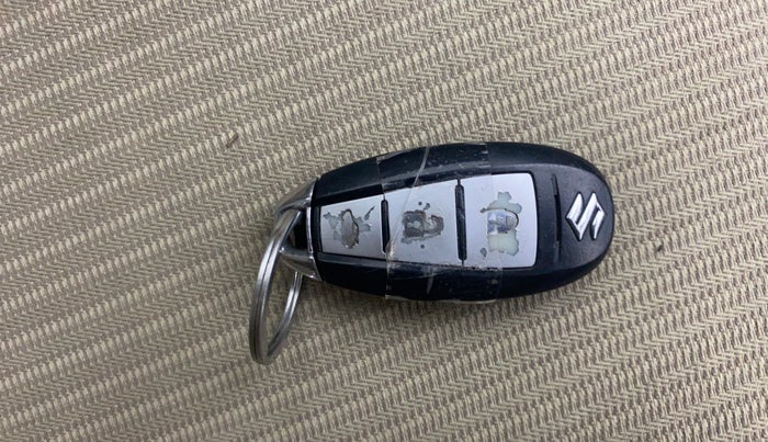 2018 Maruti Ciaz ZETA 1.4  AT PETROL, Petrol, Automatic, 46,800 km, Key Close Up