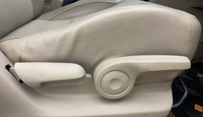 2018 Maruti Ciaz ZETA 1.4  AT PETROL, Petrol, Automatic, 46,800 km, Driver Side Adjustment Panel