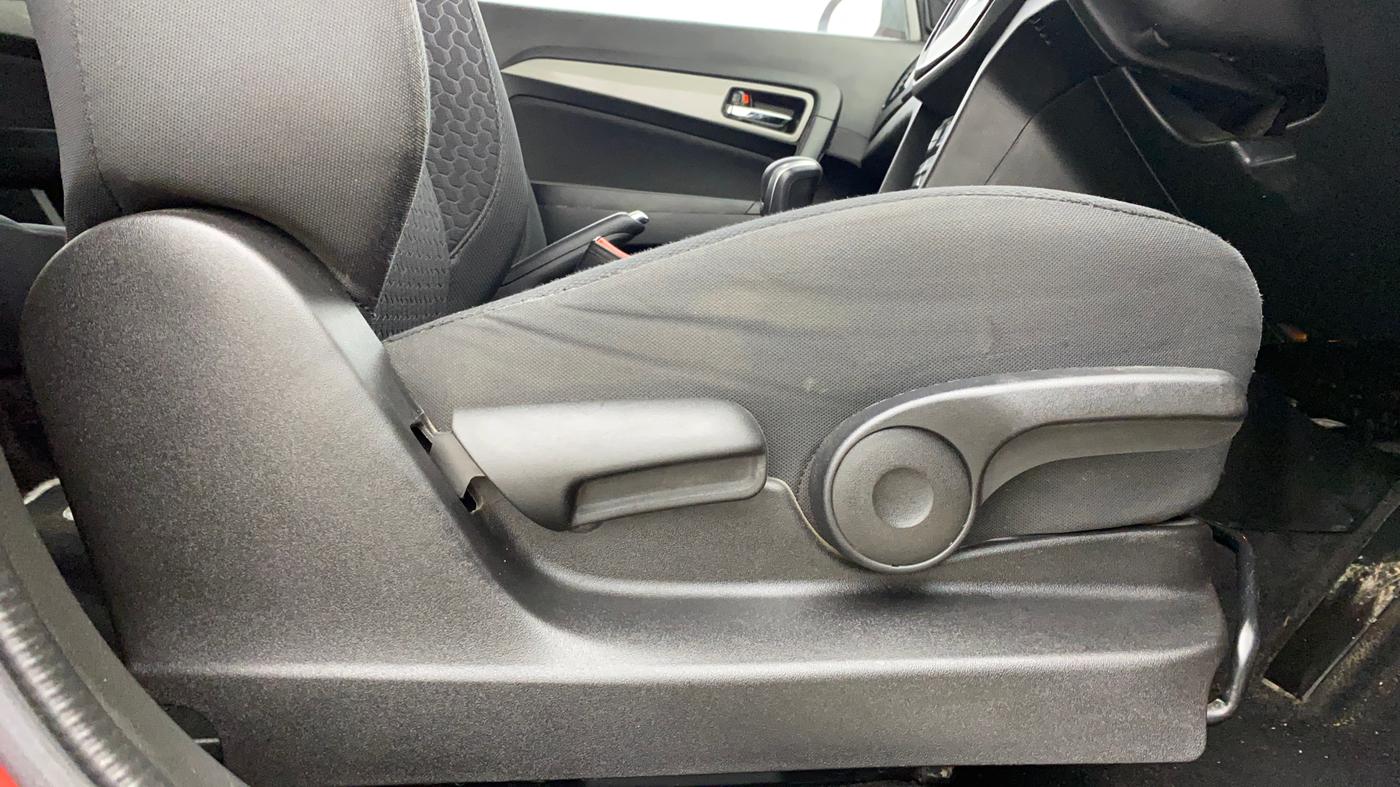 2018 Maruti Vitara Brezza ZDI PLUS AMT, Diesel, Automatic, 41,021 km, Driver Side Adjustment Panel