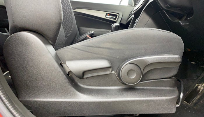 2018 Maruti Vitara Brezza ZDI PLUS AMT, Diesel, Automatic, 41,021 km, Driver Side Adjustment Panel
