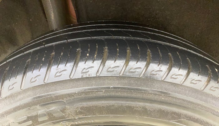 2018 Maruti Vitara Brezza ZDI PLUS AMT, Diesel, Automatic, 41,021 km, Right Rear Tyre Tread