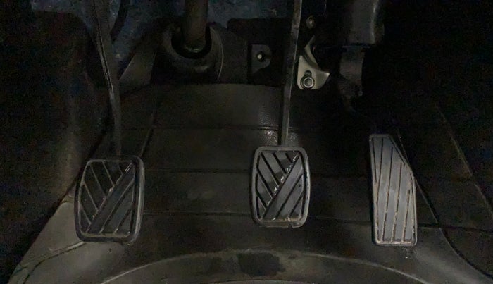 2022 Maruti New Wagon-R LXI 1.0, Petrol, Manual, 13,984 km, Pedals