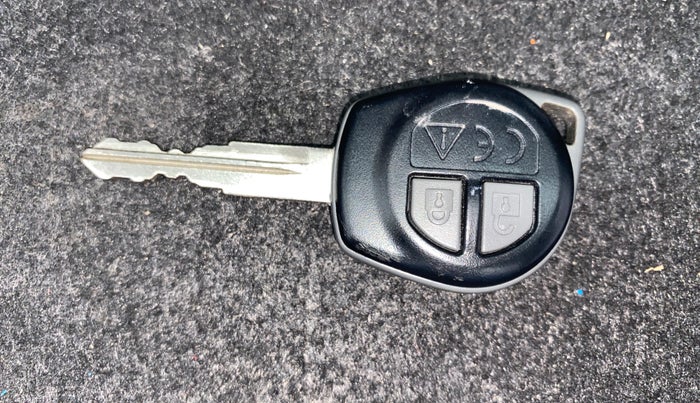 2018 Maruti Swift VXI AMT, Petrol, Automatic, 47,324 km, Key Close Up