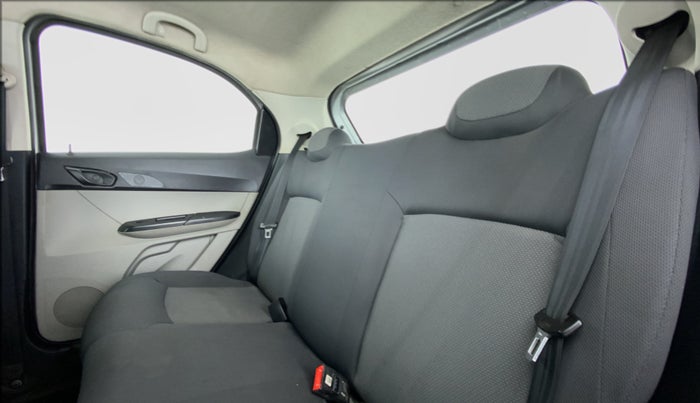 2019 Tata Tiago XT 1.2 REVOTRON, Petrol, Manual, 27,565 km, Right Side Rear Door Cabin