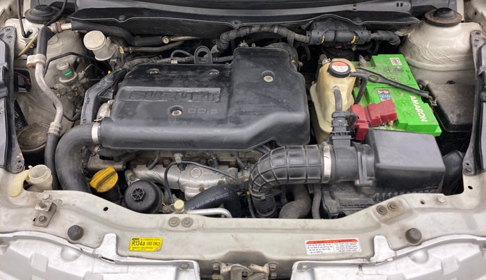 2014 Maruti Swift Dzire VDI, Diesel, Manual, 1,22,129 km, Open Bonet