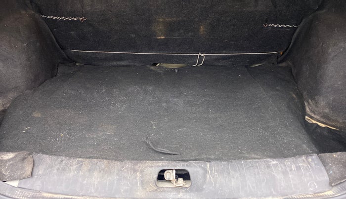 2014 Maruti Swift Dzire VDI, Diesel, Manual, 1,22,129 km, Boot Inside